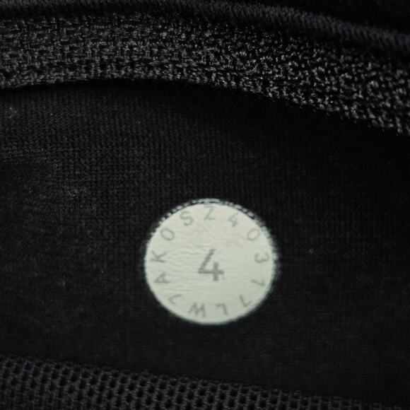 Lululemon Speed Up Shorts Womens 4 Black Running Lined Athletic Athleisure Run - Picture 6 of 7